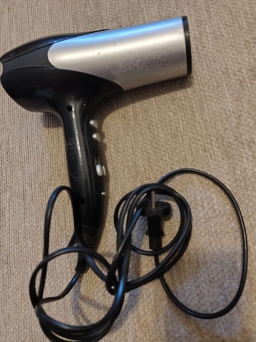 Secador Philips salonDry Control