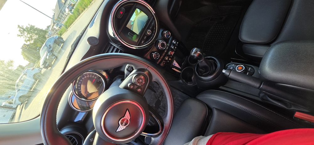 Mini Cooper S, 192 konie, 104 tys przebiegu 2019 rok.