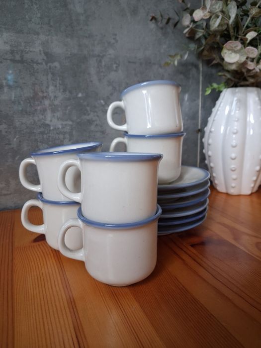Pruszków porcelit filiżanki espresso.  Ceramika PRL.