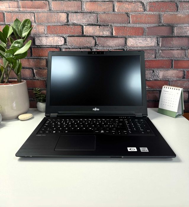 Ноутбук Fujitsu LIFEBOOK U7510·i5-10310U·16GB·512GB·15.6" FHD IPS·Гарантія·ОПТ·для навчання·роботи·офісу·на подарунок·по перерахунку·тонкий·легкий