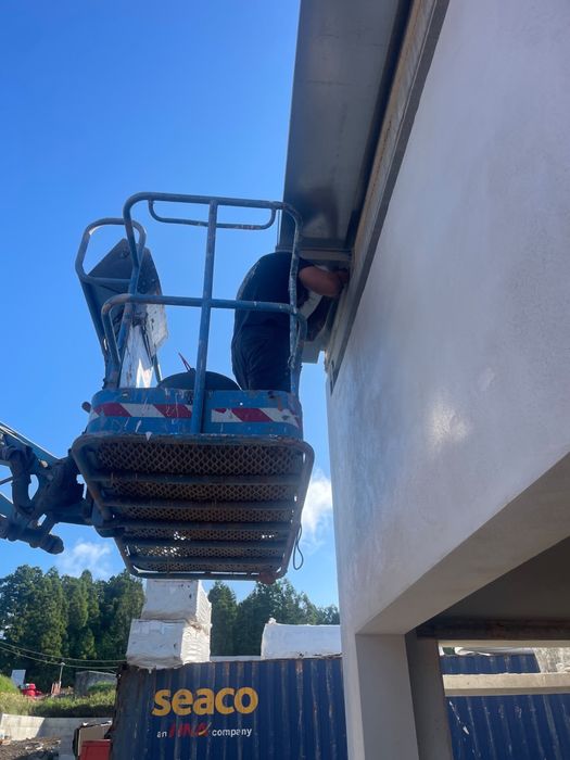 FAZEMOS REPARACOES E MANUTENCOES PRA QUEM ESTA PRECISANDO CLM URGENCIA .