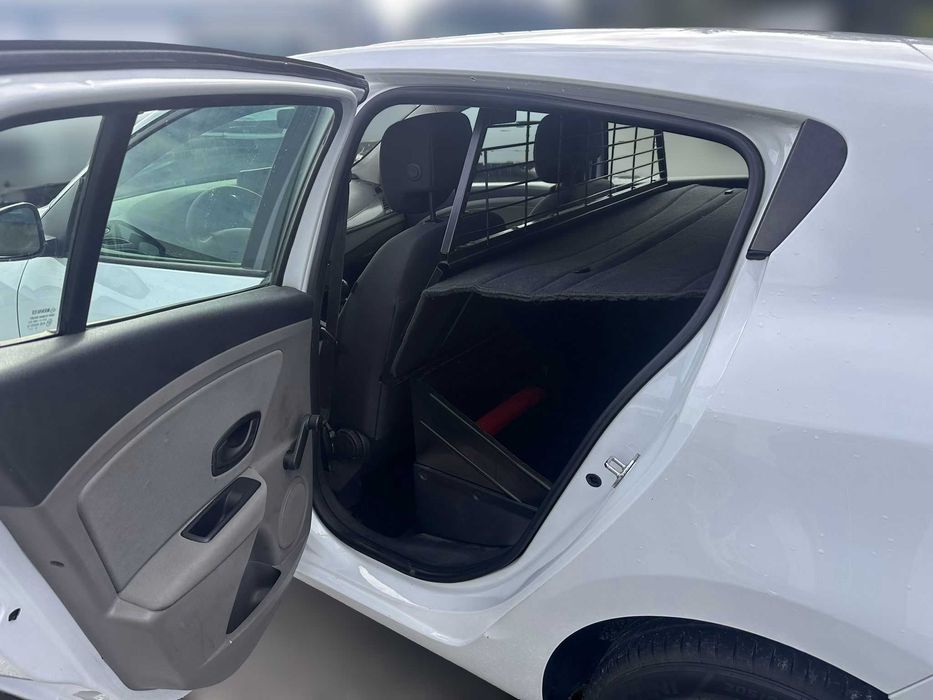 Renault Mégane 1.5 DCI Van de 2010 Salvado