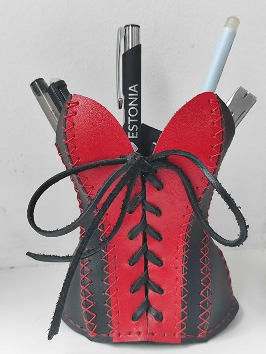 Підставка стакан для ручок з шкіри шкіряна.Кожаный чехол футляр корсет