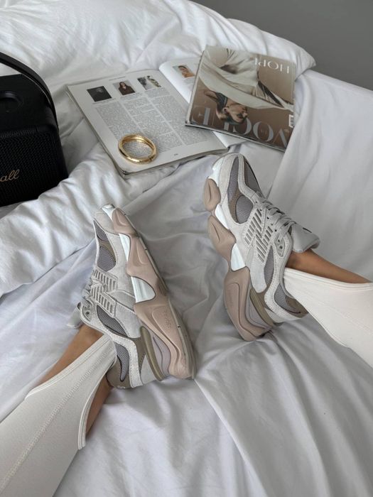 New Balance 9060 light brown r39