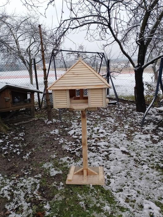 Karmnik ręcznie robiony