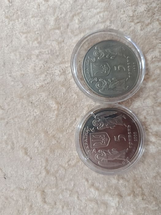 5 грн 1999,2000рр із серії "Різдво Христове"