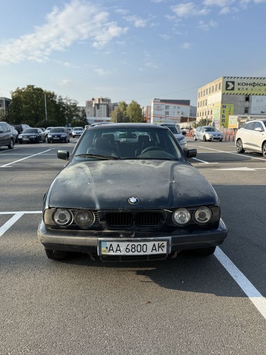 Продам BMW E34 520I
