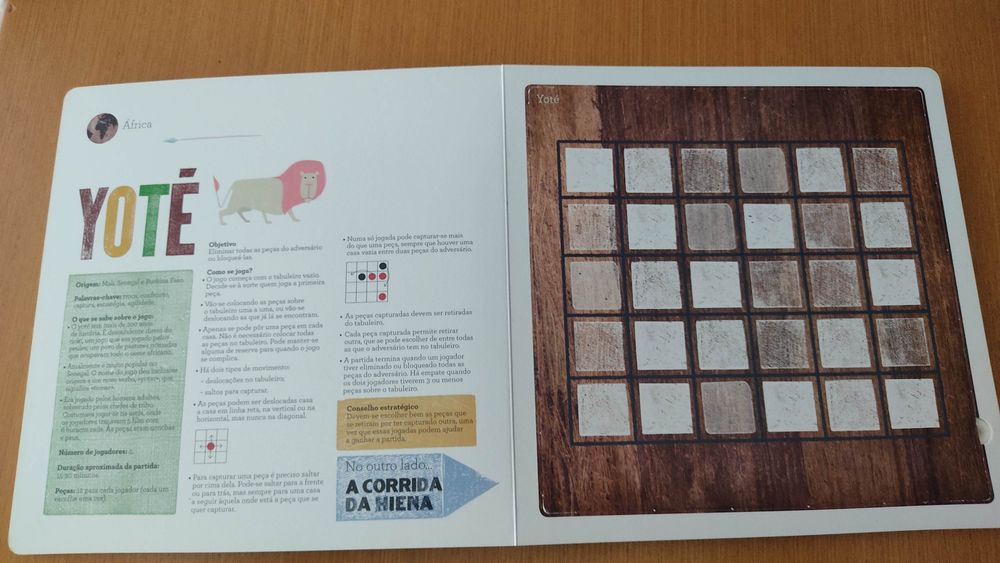 Jogos / livros divertidos de mesa