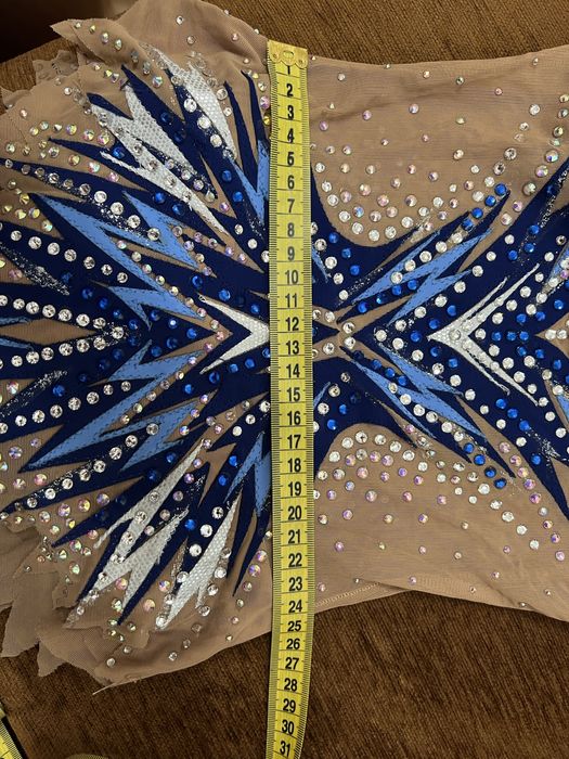 Костюм для выступления на гимнастике