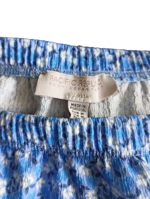 Prosta długa spódnica w drobne kwiaty Pull&Bear r.S