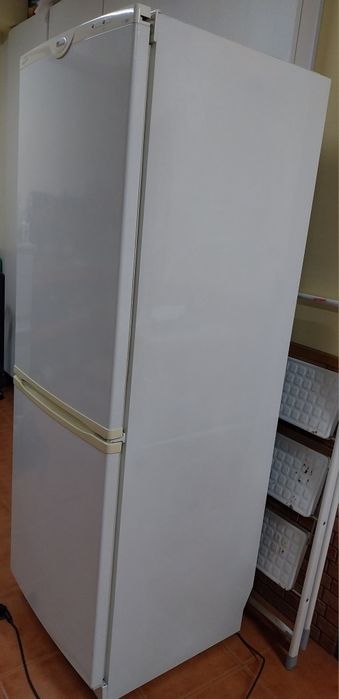 Frigorífico Combinado Whirlpool - Bom Estado