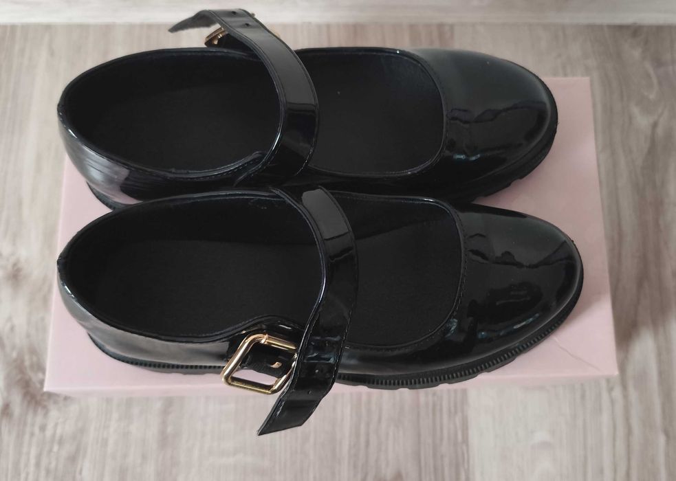 sprzedam buty dziewczęce nelli blu 34