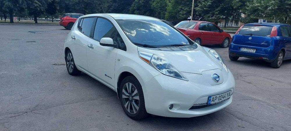 Ниссан Лиф 2014 Nissan Leaf