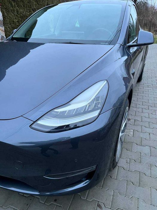 Tesla Model Y Long Range Dual Motor 82 kW