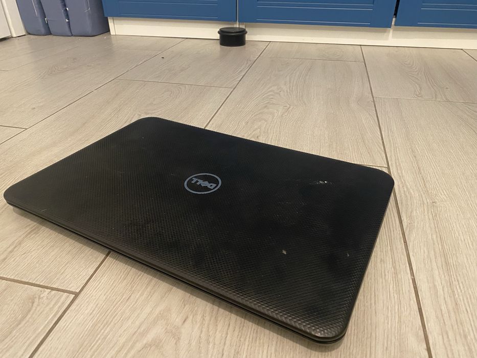 Laptop Dell Inspirion 3721