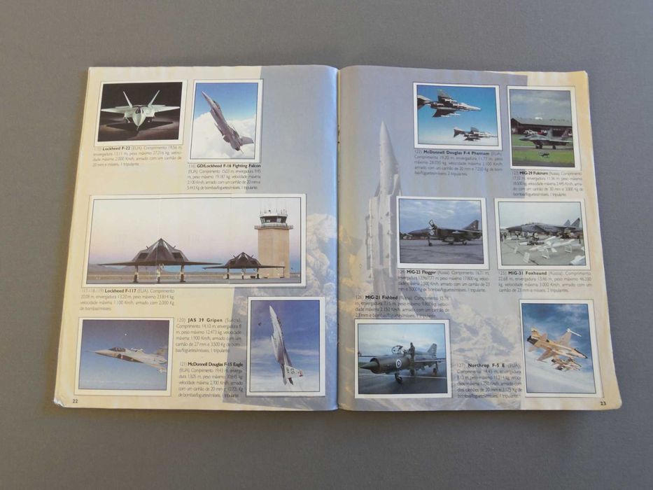 Caderneta Completa Aviões do Mundo