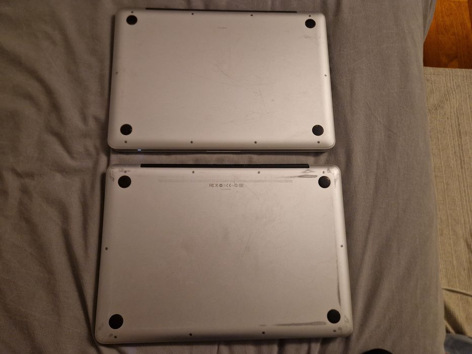 2 MacBook Pros functioning perfectly64283911789057123
