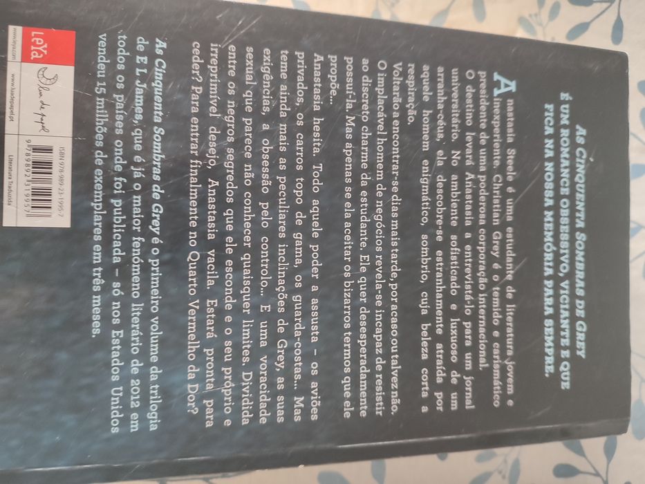 Vendo  livros da coleção "Sombras de grey"