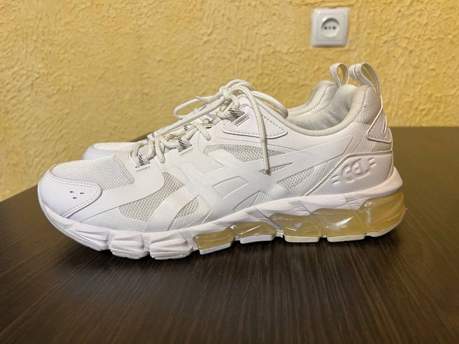 Кросівка Asics 42.5