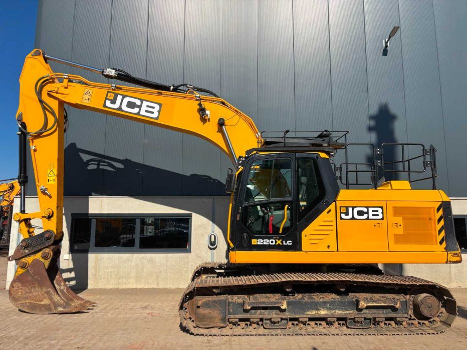 Гусеничний екскаватор JCB JS220 LC