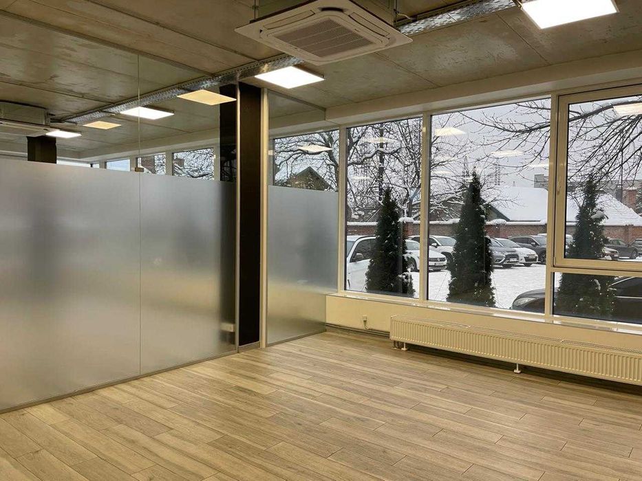 Оренда офісного приміщення 220 м² по вул. Кам’янецькій