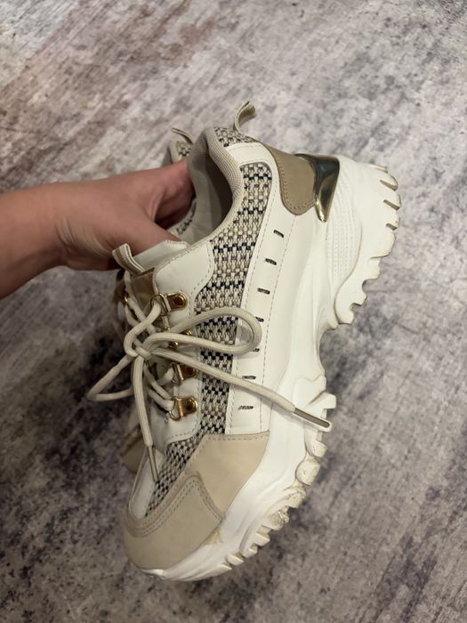 Buty sneakersy biale zlote 40 / 40.5