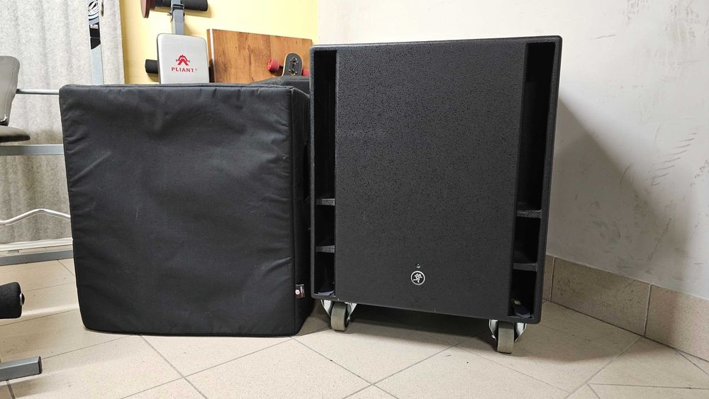 Zestaw nagłośnienia Mackie Thump, Soundcraft MFXi, Gravity, AKG wms40