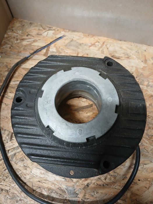 Hamulec lenze 24v dc 50w