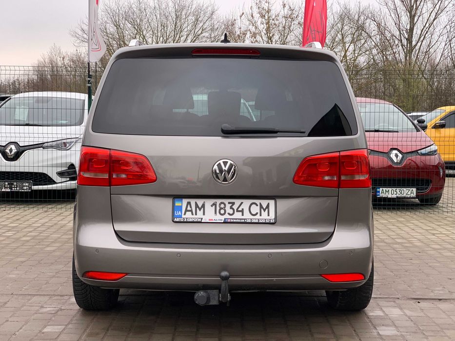 Volkswagen Touran 2011