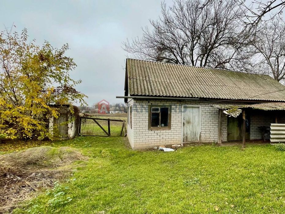 Ділянка 25 сотих з будинком в с. Худяки