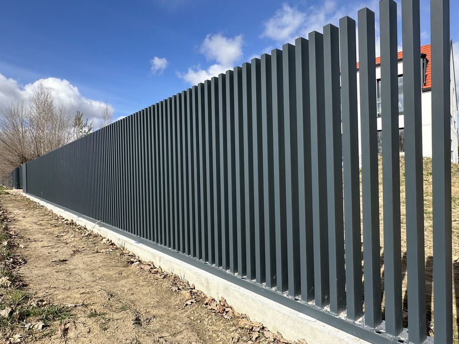 Czujak Ogrodzenia  Palisadowe żaluzja Grzebieniowe  panele Montaż