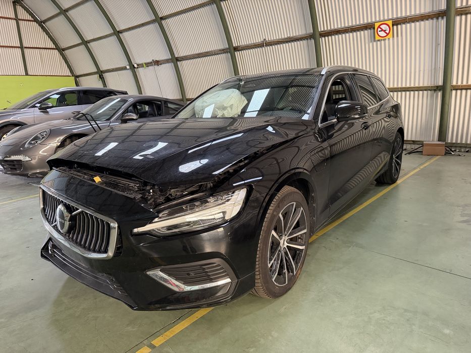 Volvo V60 T6 Hybrid plugin 350cv 2025 a trabalhar e andar