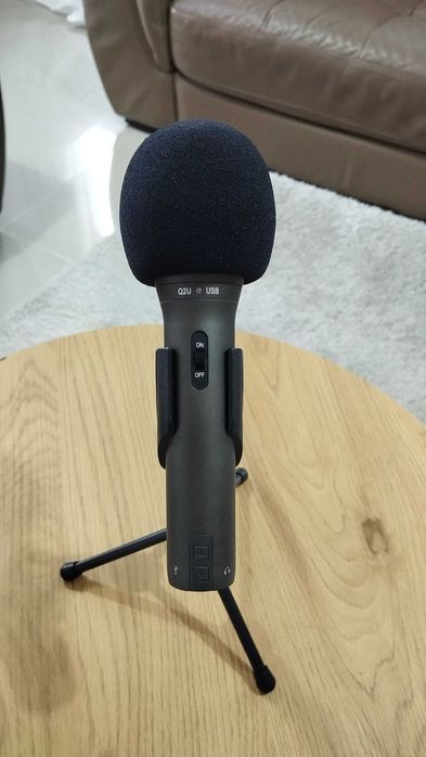 Microfone Dinâmico Samson Q2U USB/XLR + Acessórios