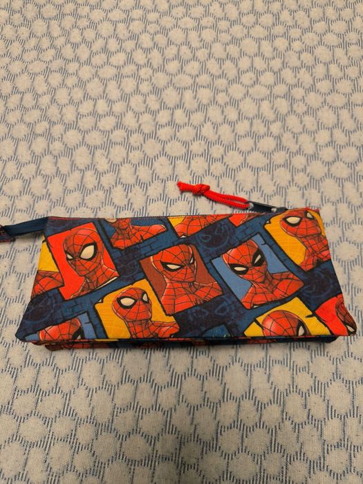 Mochila Escolar Spider Man- Marvel e Estojo
