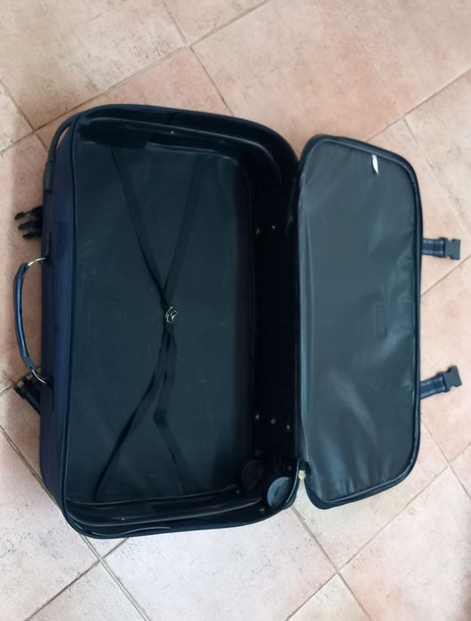 MALA DE VIAGEM BEVERLY'S em bom estado 15€ e com medidas nas imagens.