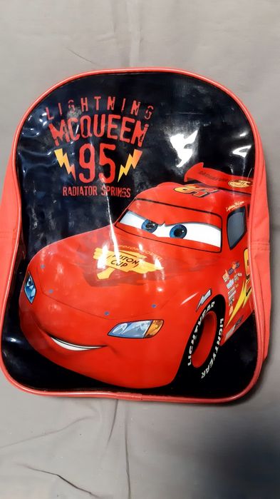 Mochila e chinelos Faísca McQueen