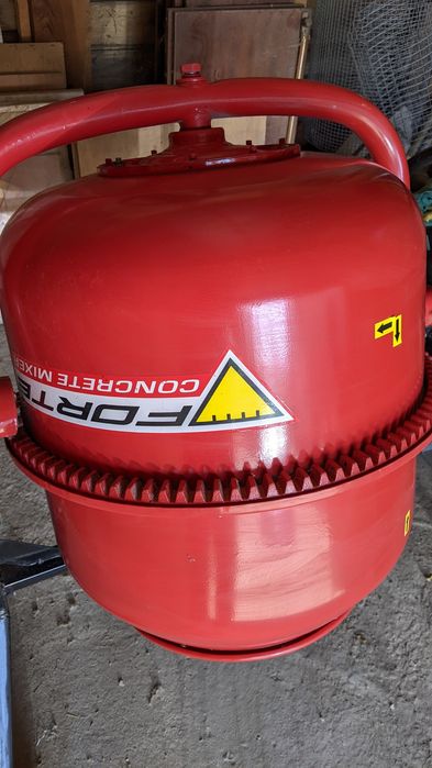 Бетонозмішувач Forte EW2125P