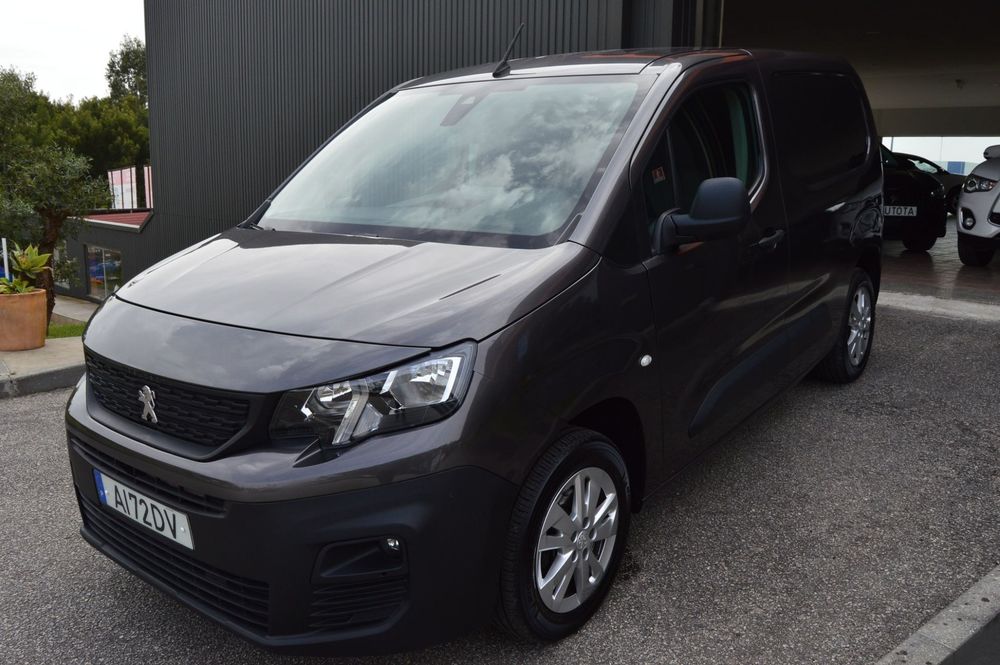 Peugeot Partner 1.5 BlueHDi Asphalt Standard