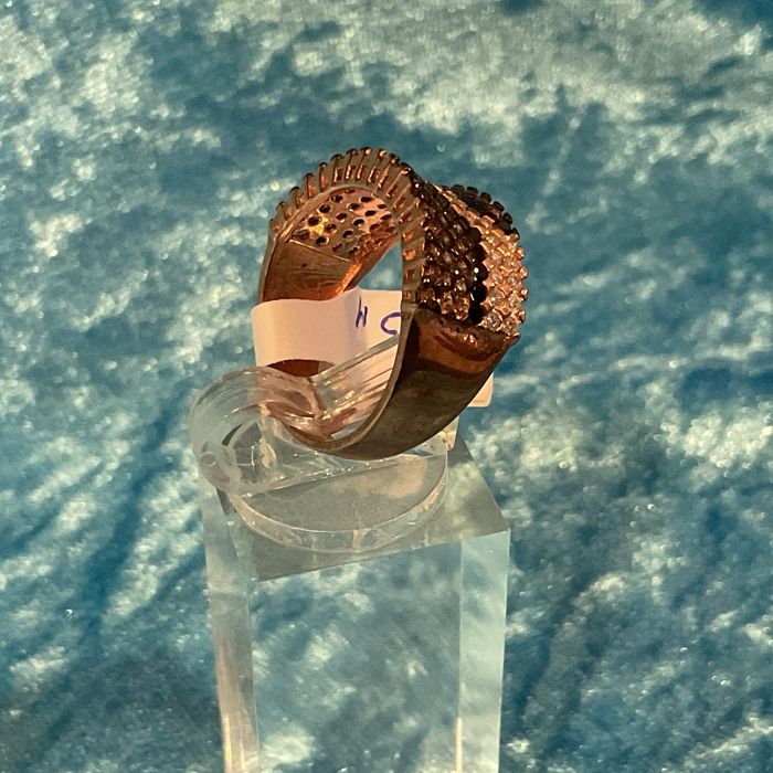 Anel prata banho ouro t,17,5 mm. Discrição abaixo