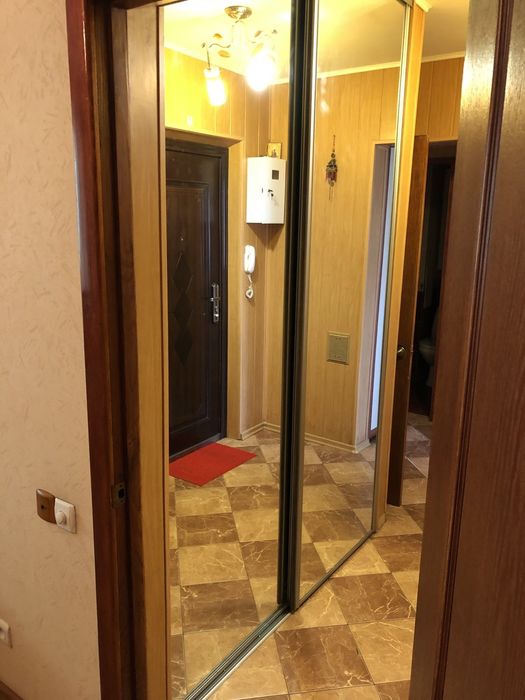 2-кімнатна по вулиці Свято-Миколаївській