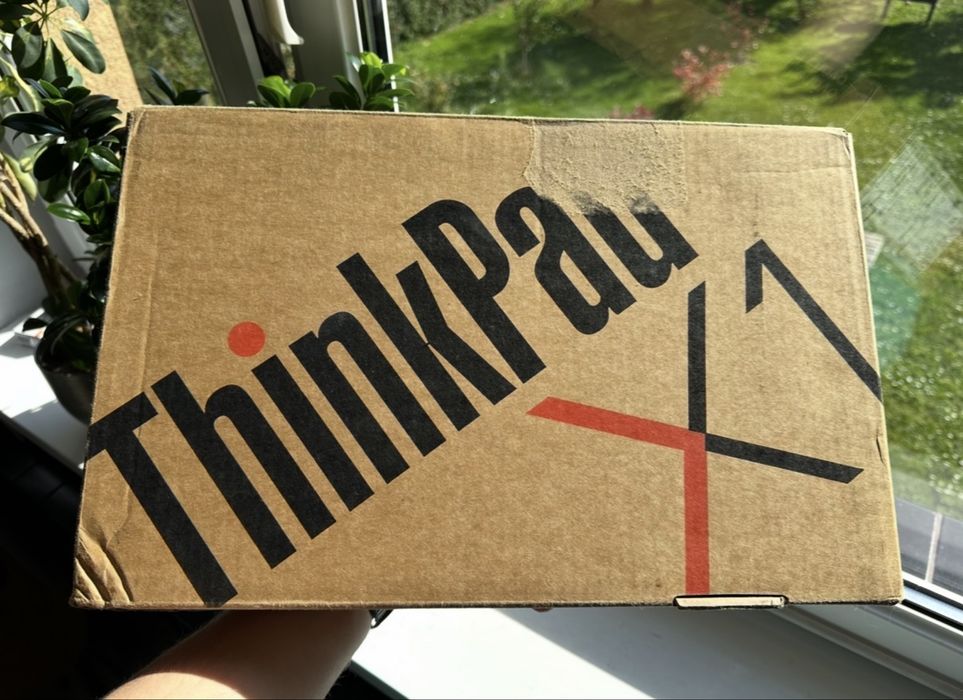 Lenovo ThinkPad X1 Carbon Gen10 i5/16GB/256GB LTE BIOS LOCK