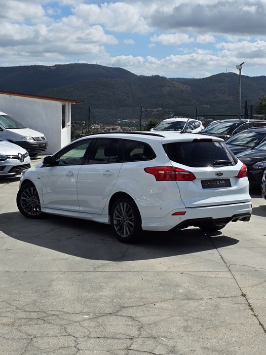 Ford Focus SW 1.0 Ecoboost ST-Line — photo 2