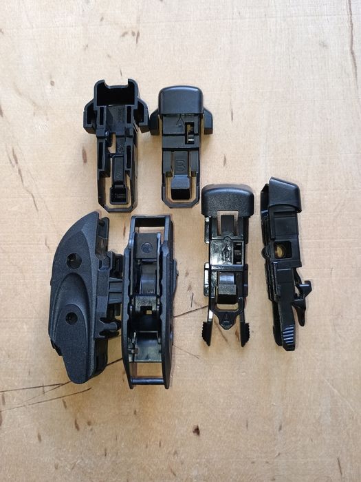 Автомобільний адаптер для склоочисників