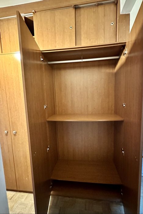 Roupeiro Usado - Madeira