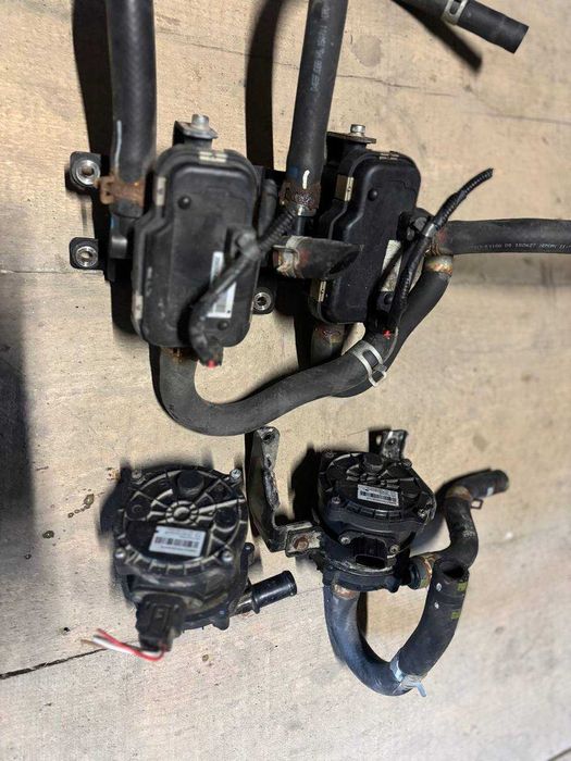 Клапан трьохходовий насос помпа Kia Soul Niro Kona