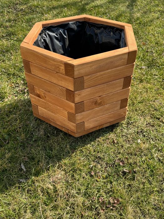 Donica sześciokątna drewniana kolor tik