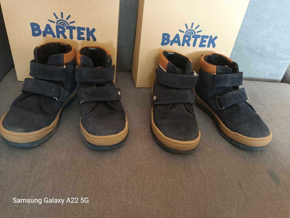 2 pary trzewiki chłopięce Bartek. Rozmiar 25 i 26. Obie pary 150 zł