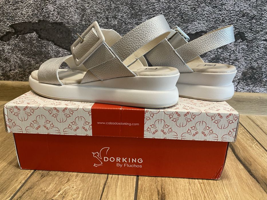 Sandały DORKING rozmiar 37 nowe