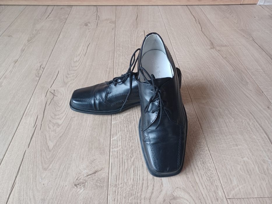 Buty do garnituru rozm 35