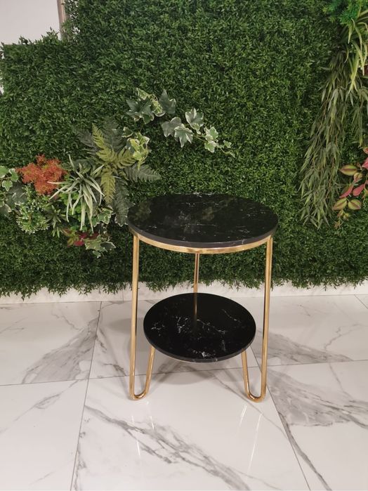 Mesa centro Preta / Dourada - Design